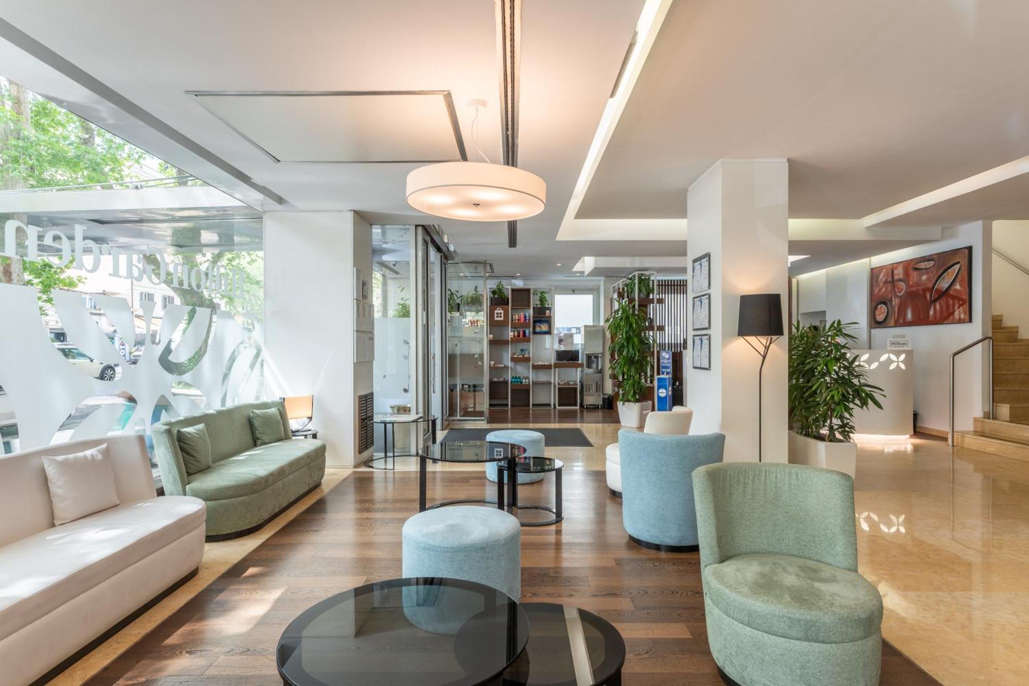 Hilton Garden Claridge 4*